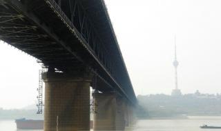 武汉铁路桥梁学校