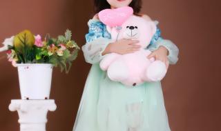 宝贝不哭我不动了