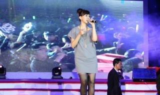 卓依婷新年歌曲大全 卓依婷新年歌曲大全