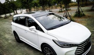 男生喜欢上进的女生吗 男生喜欢上进的女生吗