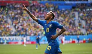 内马尔彩虹过人被揍