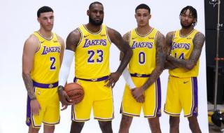 詹姆斯在湖人几年了